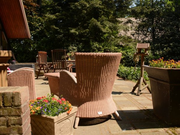 The sunny terrass, many possibilities to sit everywhere